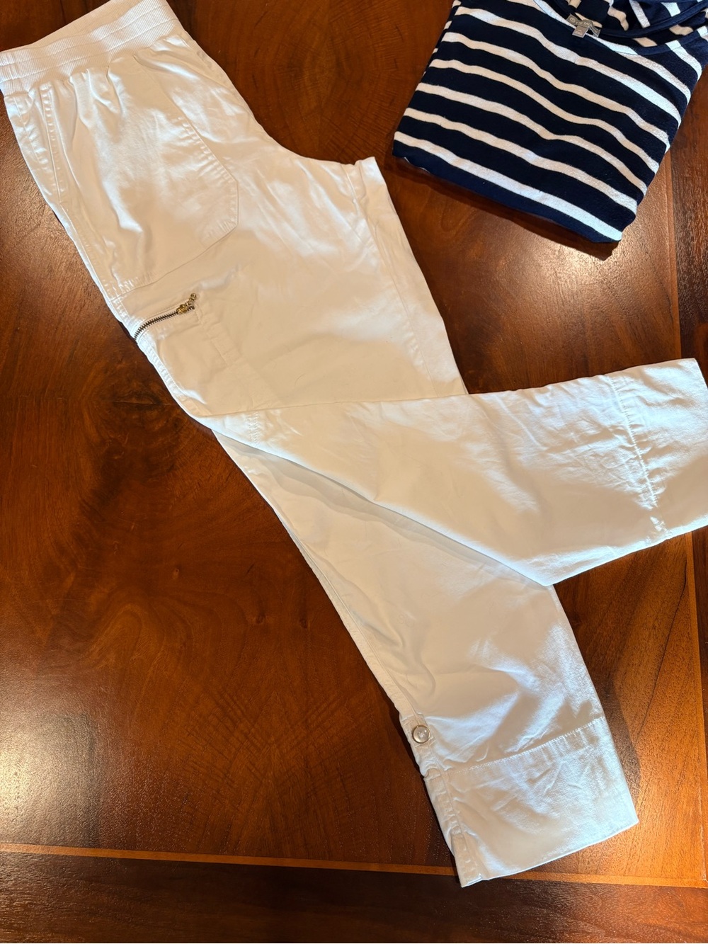 NWOT, Ladies Stretch Cargo Pants, size S